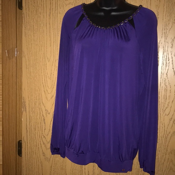 Guess Tops - Beautiful Guess blouse